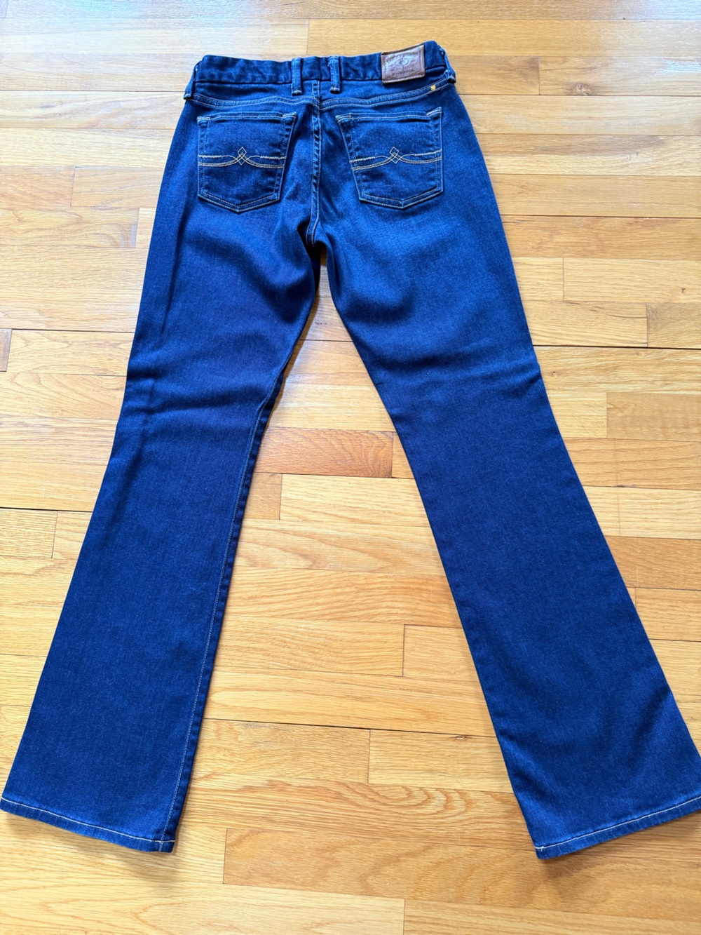 Lucky Brand Women's Dark Blue Flare Jeans - Picture 3 of 3